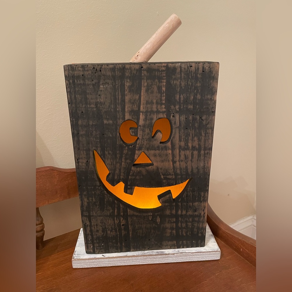 Wood Jack O’ Lantern